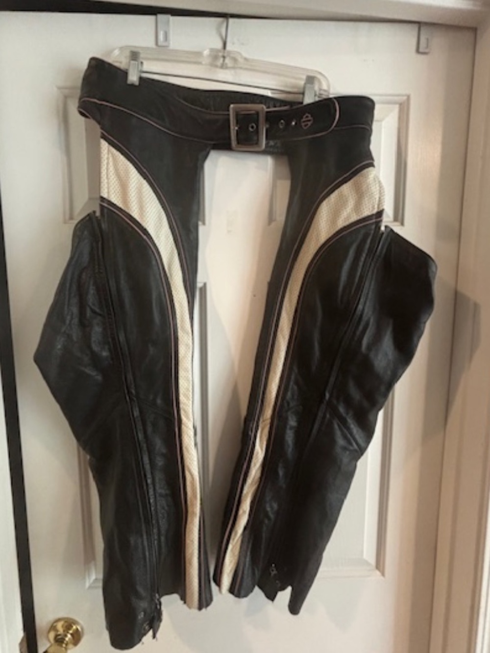 Harley Davidson Authentic blk/white moto riding chaps- Womens